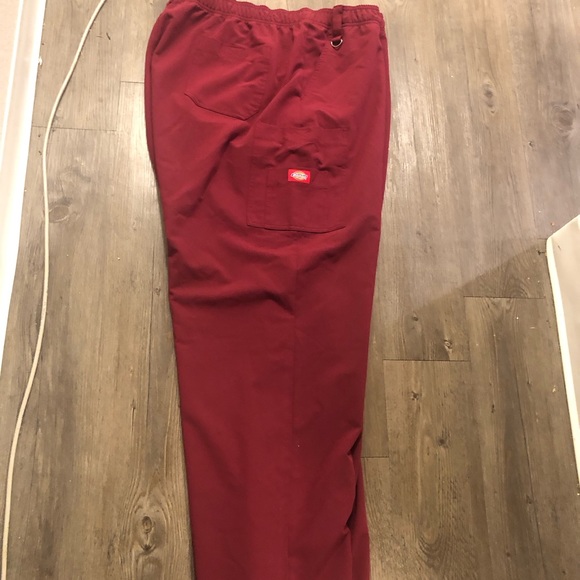 Dickie Men’s Maroon Cargo Style Jogger Pull-On Scrub Elastic Pant Size 42 - Picture 2 of 10
